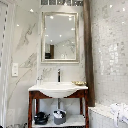 Apartment #Le Clovis - Spa & Vue Cathedrale Reims