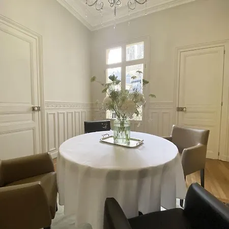#Le Clovis - Spa & Vue Cathedrale Apartment *